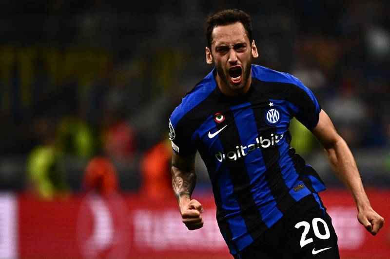 Hakan Calhanoglu – 8. Hit a superb strike that forced Ter Stegen to tip the ball over, but the goalkeeper had no chance of stopping his effort from range at the end of the first half. Also made some important defensive contributions at times. Booked for a poor sliding tackle on Busquets. AFP
