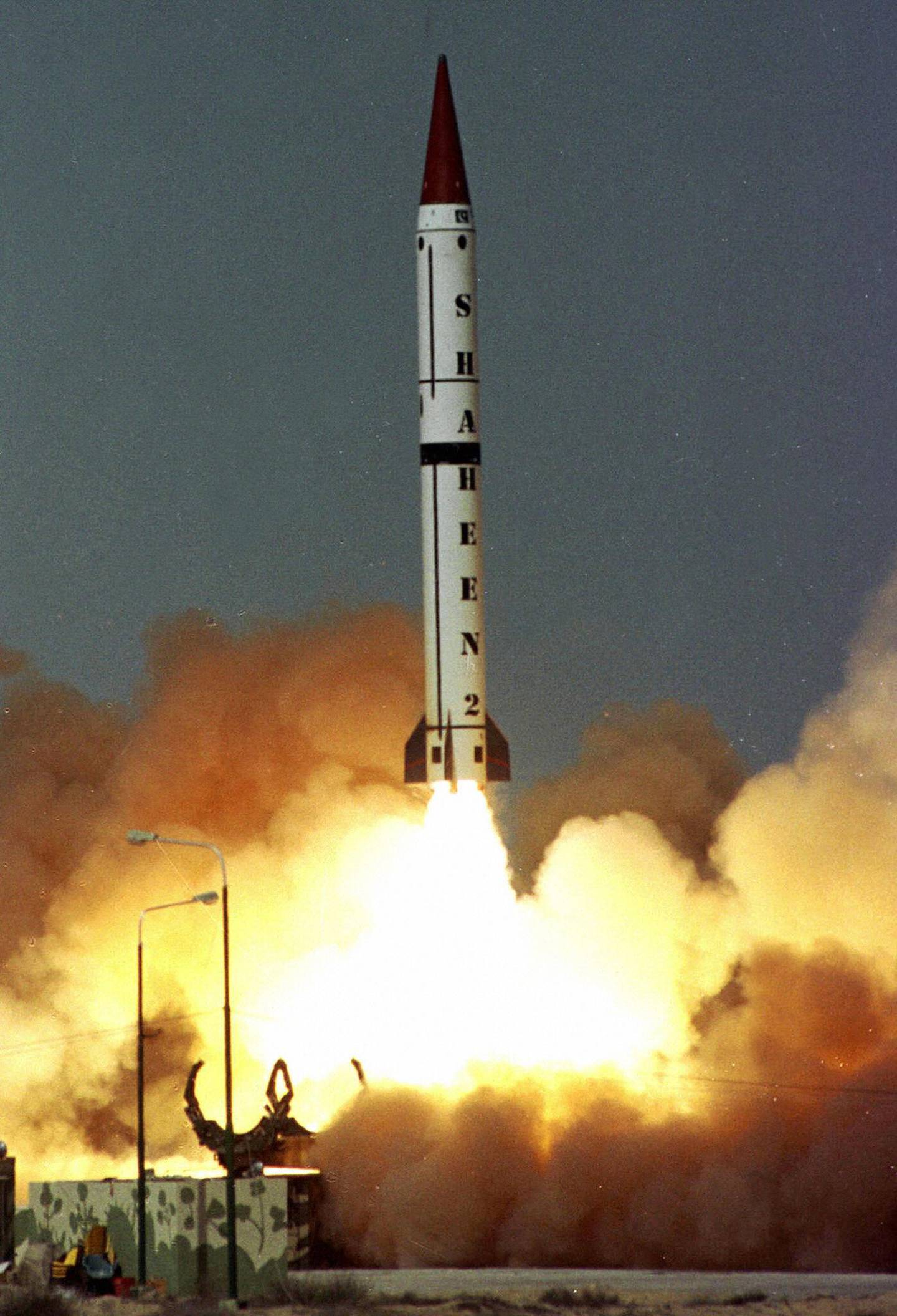 (FILES) This picture taken 09 March 2004 shows Pakistan's intermediate range surface-to-surface ballistic missile Shaheen II -capable of carrying a nuclear warhead deep into rival India-  being launched at an undisclosed location in Pakistan.  Pakistan on 05 April 2004 formally offered to host nuclear disarmament talks with rival India.  AFP PHOTO / AFP PHOTO / STR