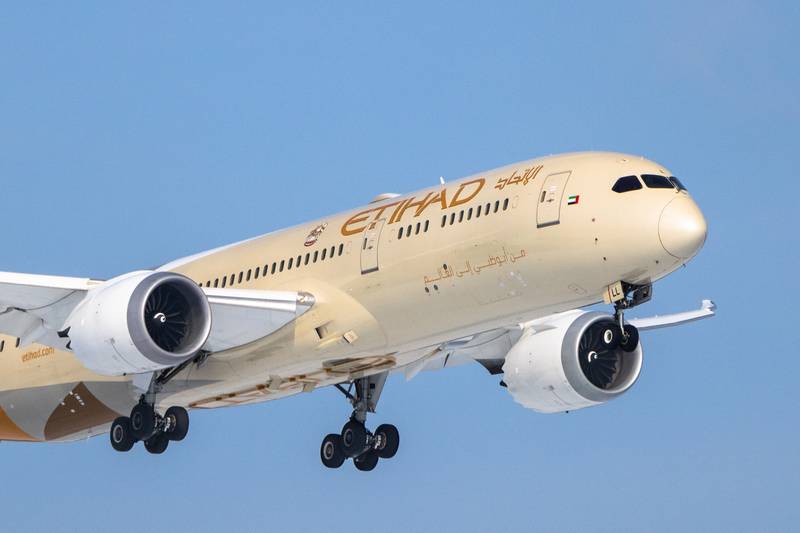 Etihad's US flights are not impacted by the introduction of 5G networks near US airport. Unsplash / Fabien Joy