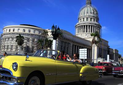 epa06396098 Tourists drive a vintage US made car in Havana, Cuba, 17 December 2017.The historic normalization of relations between Cuba and the US put into motion by the government of US President Barack Obama now faces an uncertain future with the hostility of US President Donald J. Trump. Some see Russia taking advantage of the situation to reestablish their interests in the island nation.  EPA/Alejandro Ernesto