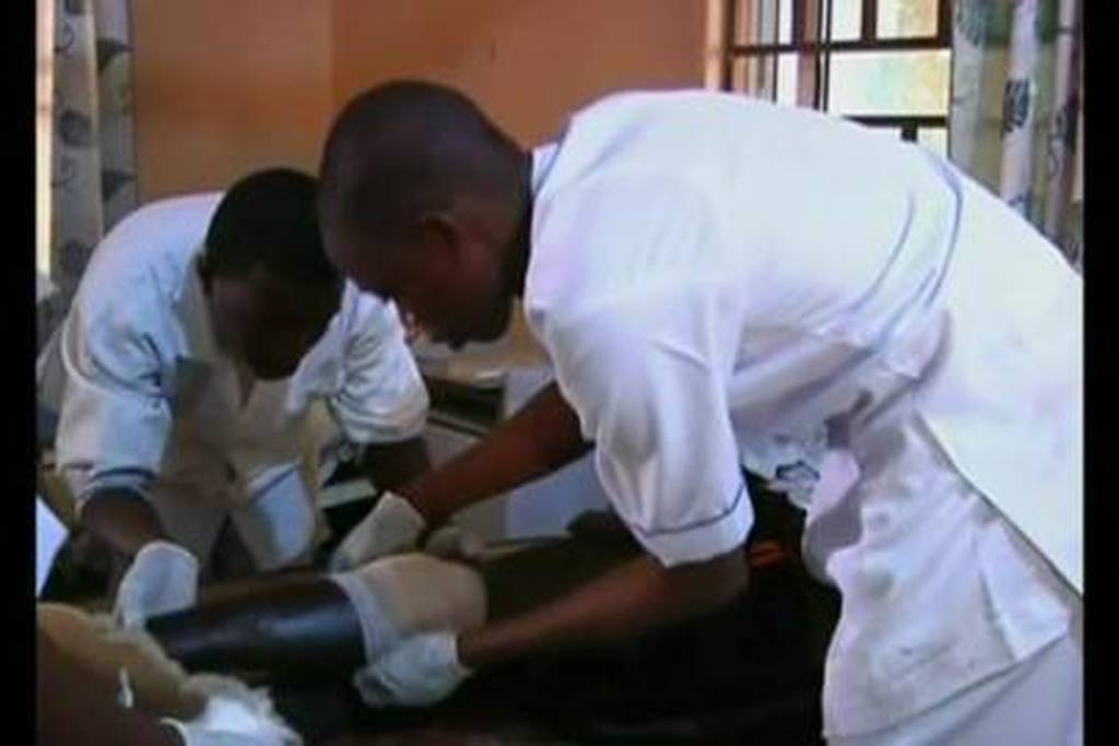 Bombs kill dozens in Nigerian city of Maiduguri - video
