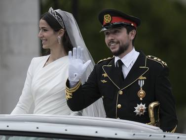 Crown Prince Hussein marries Princess Rajwa in glittering day for Jordan