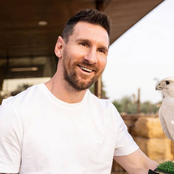 Messi in talks over $320 million-a-year move to Saudi Arabia