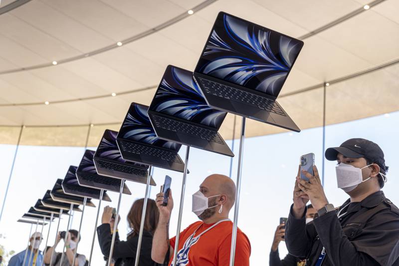 People view the new MacBook Air at the Apple Worldwide Developers Conference in Cupertino in June last year. Bloomberg