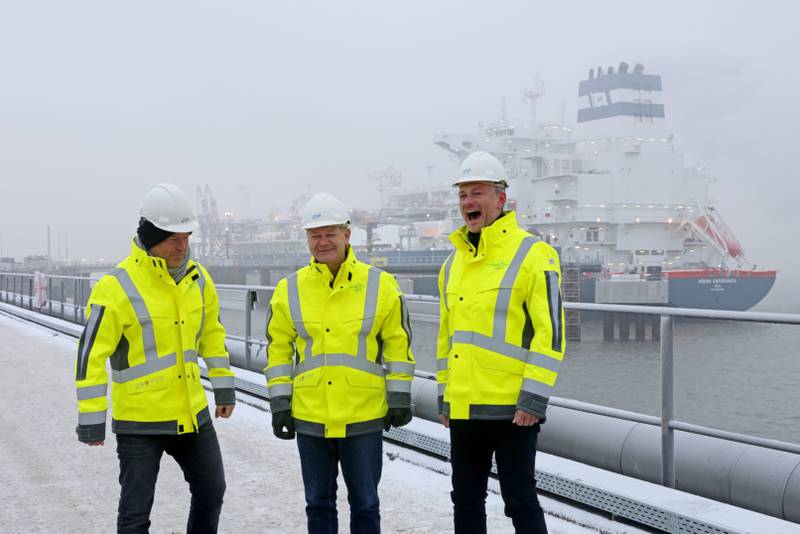 German Chancellor Olaf Scholz and his cabinet colleagues inaugurate the Hoegh Esperanza LNG floating storage regasification unit in Wilhelmshaven on Saturday. Bloomberg
