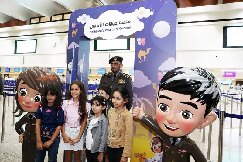 يوسع مطار دبي مكاتب جوازات السفر للأطفال إلى المبنيين 1 و 2