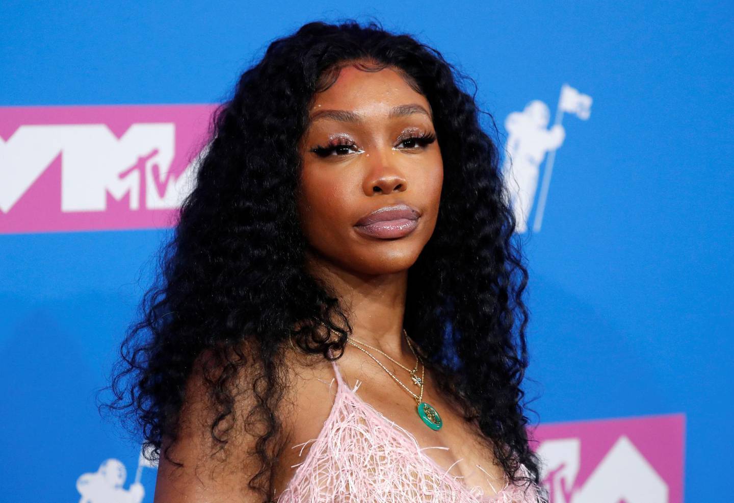 FILE PHOTO: 2018 MTV Video Music Awards - Arrivals - Radio City Music Hall, New York, U.S., August 20, 2018. - SZA. REUTERS/Andrew Kelly/File Photo