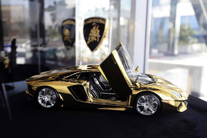 World's most expensive model car - $7.8 mil gold Aventador