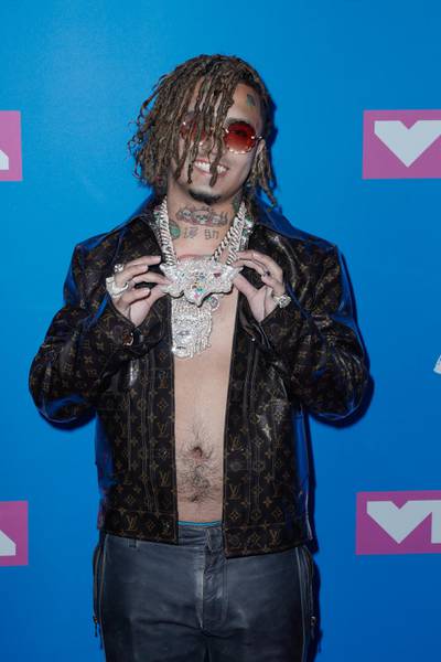 epa06961258 US rapper Lil Pump arrives on the red carpet for the 2018 MTV Video Music Awards at Radio City Music Hall in New York, New York, USA, 20 August 2018.  EPA-EFE/JASON SZENES