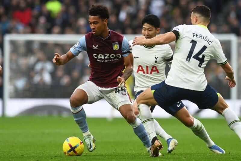 Boubacar Kamara 8: Brilliantly timed challenge to deny Doherty early chance to score and bossed the midfield throughout. Far more dynamic than his Spurs counterparts in centre of park. EPA