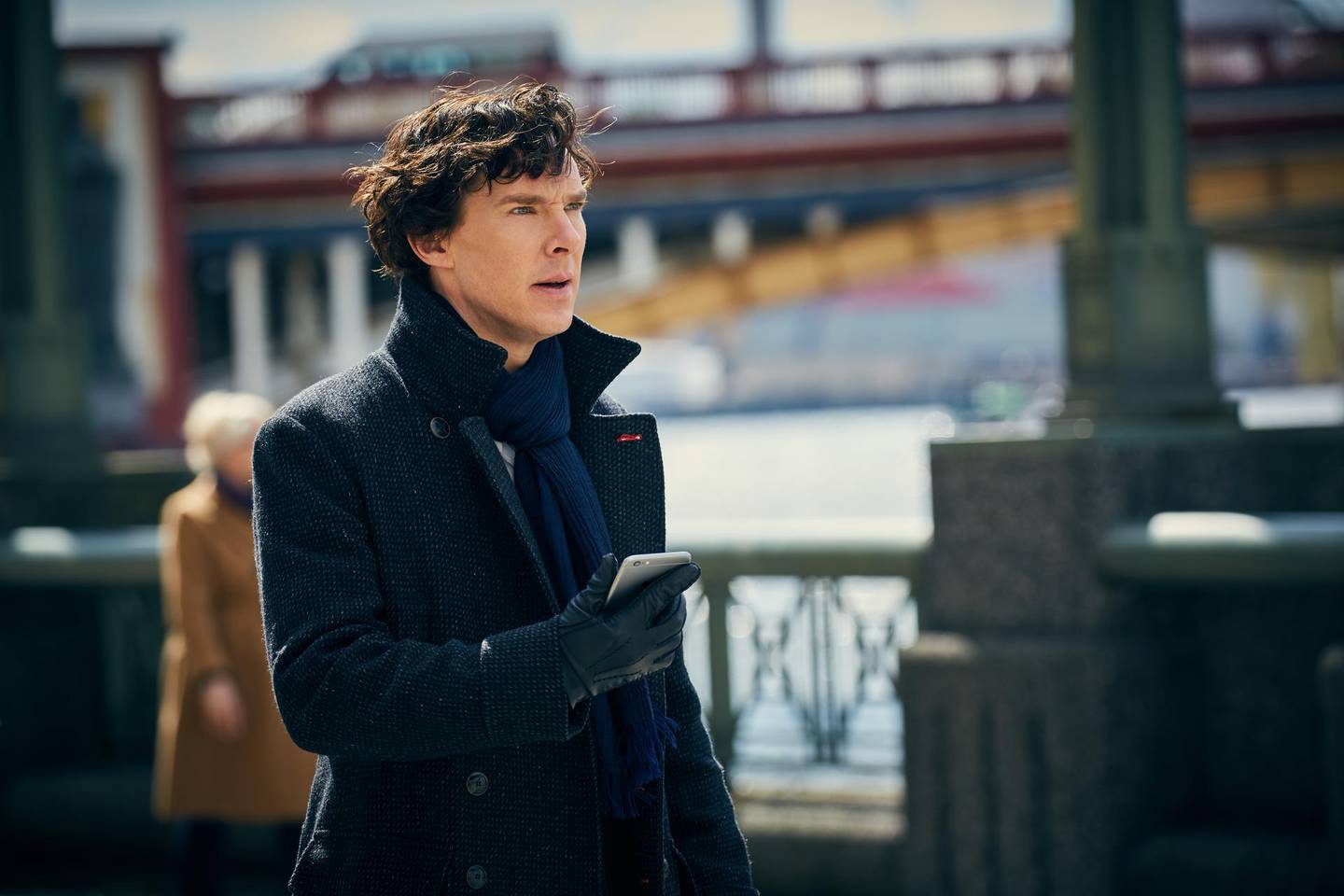 Picture shows: Sherlock Holmes (BENEDICT CUMBERBATCH)  (Courtesy: Hartswood Films) *** Local Caption ***  al01ja-tv-sherlock04.jpg