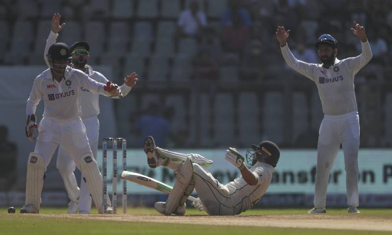 New Zealand on the brink as India continues domination at Wankhede