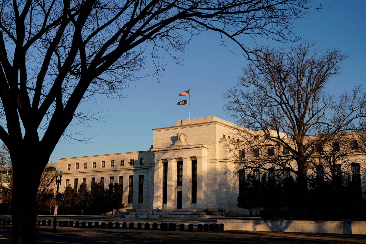 华盛顿的美联储大楼。  5 月，美联储将短期利率上调 50 个基点，这是自 2000 年以来最激进的决定。 路透 