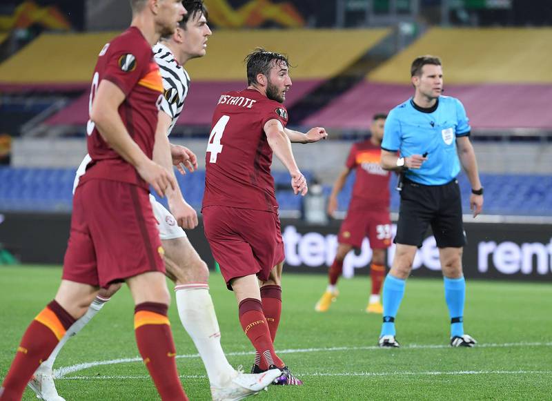 Bryan Cristante, 8 – Gave Roma the faintest glimmer of hope when his stunning strike beat De Gea and nestled into the top corner to put his side ahead on the night, having also been involved in the build-up play that had led to the equaliser minutes earlier. EPA