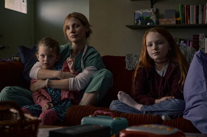 'The Good Nurse', starring, from left, Devyn McDowell as Maya Loughren, Jessica Chastain as Amy Loughren, and Alix West Lefler as Alex Loughren. Photo: Cr JoJo Whilden / Netflix