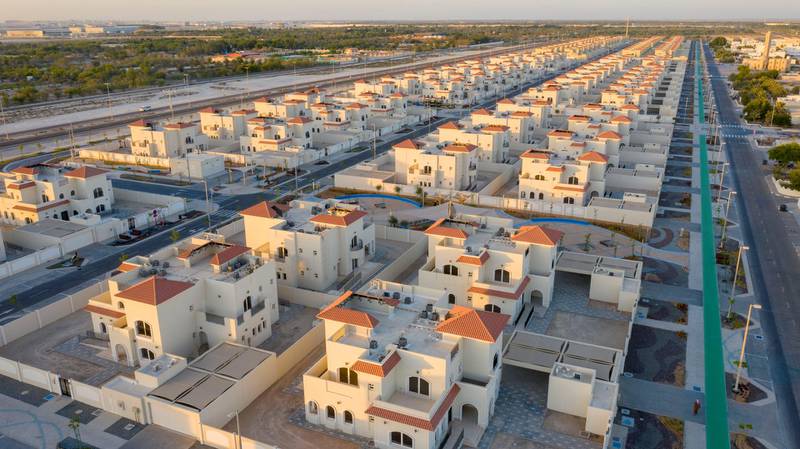 AL SAMHA, ABU DHABI, UNITED ARAB EMIRATES - October 21, 2020: General view of Emirati Housing Neighborhood, in Al Samha City.

( Saeed Khawaja for the Ministry of Presidential Affairs )
---