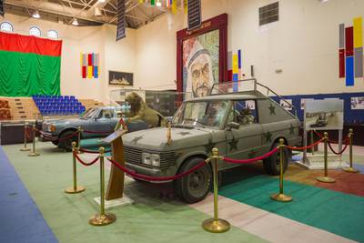 R3KAPC UAE, Abu Dhabi. Sheikh Zayed Research Center, royal car collection, ceremonial Range Rover