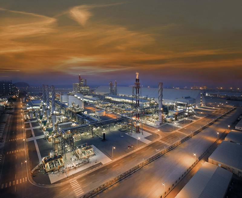 Abu Dhabi, UAE – May 24, 2021: Abu Dhabi National Oil Company (ADNOC) announced today that it will advance a world-scale “blue” ammonia production facility in Ruwais, Abu Dhabi, in the United Arab Emirates (UAE). ADNOC is an early pioneer in the emerging hydrogen market, driving the UAE’s leadership in creating local and international hydrogen value chains, while contributing to economic growth and diversification in the UAE. The facility, which has moved to the design phase, will be developed at the new TA’ZIZ industrial ecosystem and chemicals hub in Ruwais. Photo shows fertilizer plant. Courtesy Adnoc
