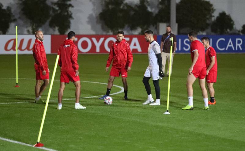 Players of Palestine's national football team take part in a training session in Sharjah, northeast of Dubai on January 4, 2019, on the eve of the 2019 AFC Asian Cup. / AFP / KARIM SAHIB
