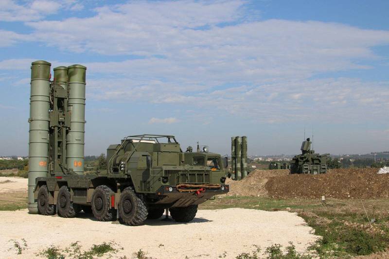 Russia deployed its S-400 air defence system in Syria, the Russian defence ministry said on November 26, 2015, with the units covering the area around its airbase in coastal Latakia. AFP