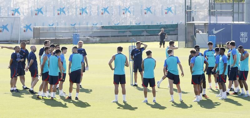 Frenkie de Jong and his Barcelona teammates at training. EPA 