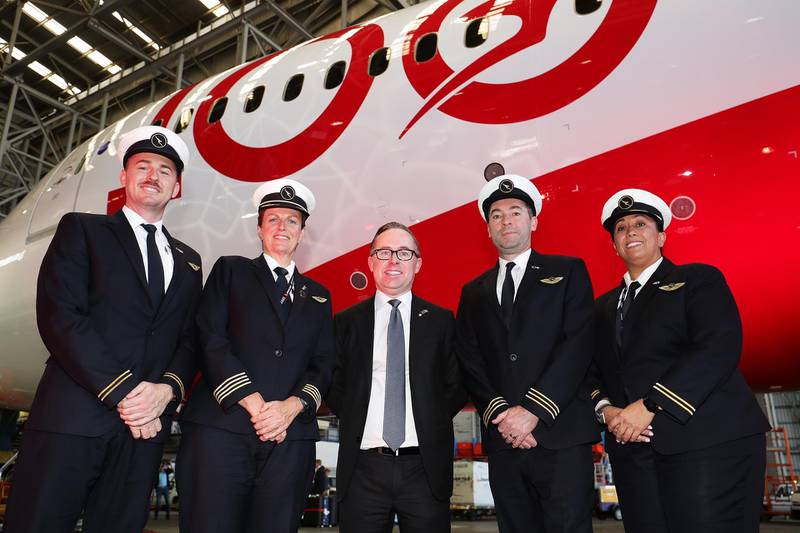 The flight deck crew with the Qantas CEO. Getty Images