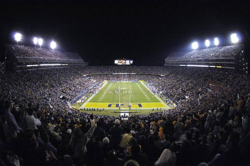 A night game in Tiger Stadium at the Louisiana State University. Wikimediacommons