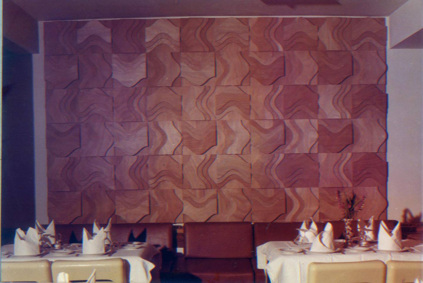 Wood wall panels designed by Mohammed Melehi for the Roses du Dades Hotel. Courtesy Faraoui & de Mazieres studio. Patrice and Pauline de Mazieres archives 