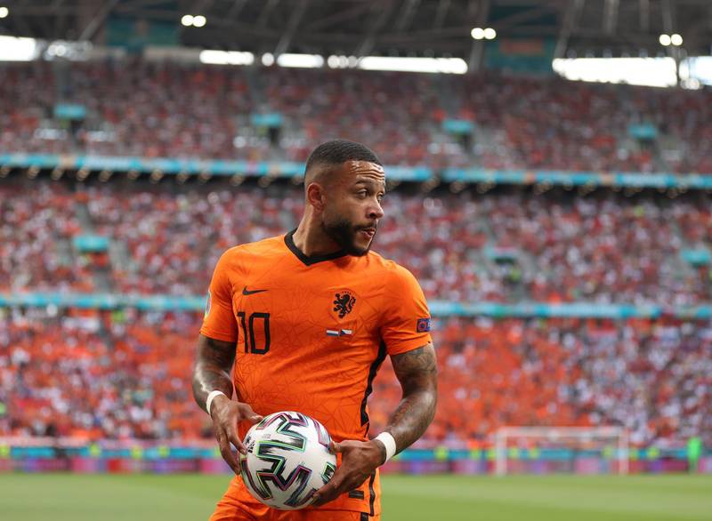 Memphis Depay 6 - Provided a varied threat in the first half: holding the ball up well, getting in behind and using moments of skill to create chances. However, a lot of his play was really loose in the second. EPA