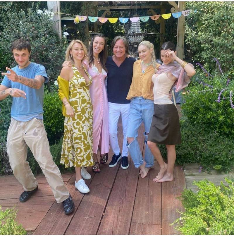 Mohamed Hadid, centre, with his children (from left) Anwar, Marielle, Alana, Gigi and Bella. Photo: Mohamed Hadid/Instagram