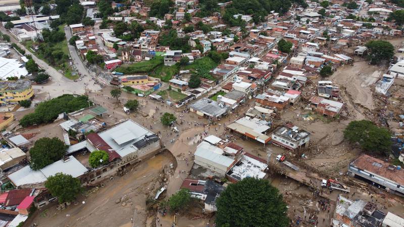 Carlos Perez, deputy minister responsible for Venezuela’s civil protection system, said a thousand rescuers were looking for victims in the area. Reuters