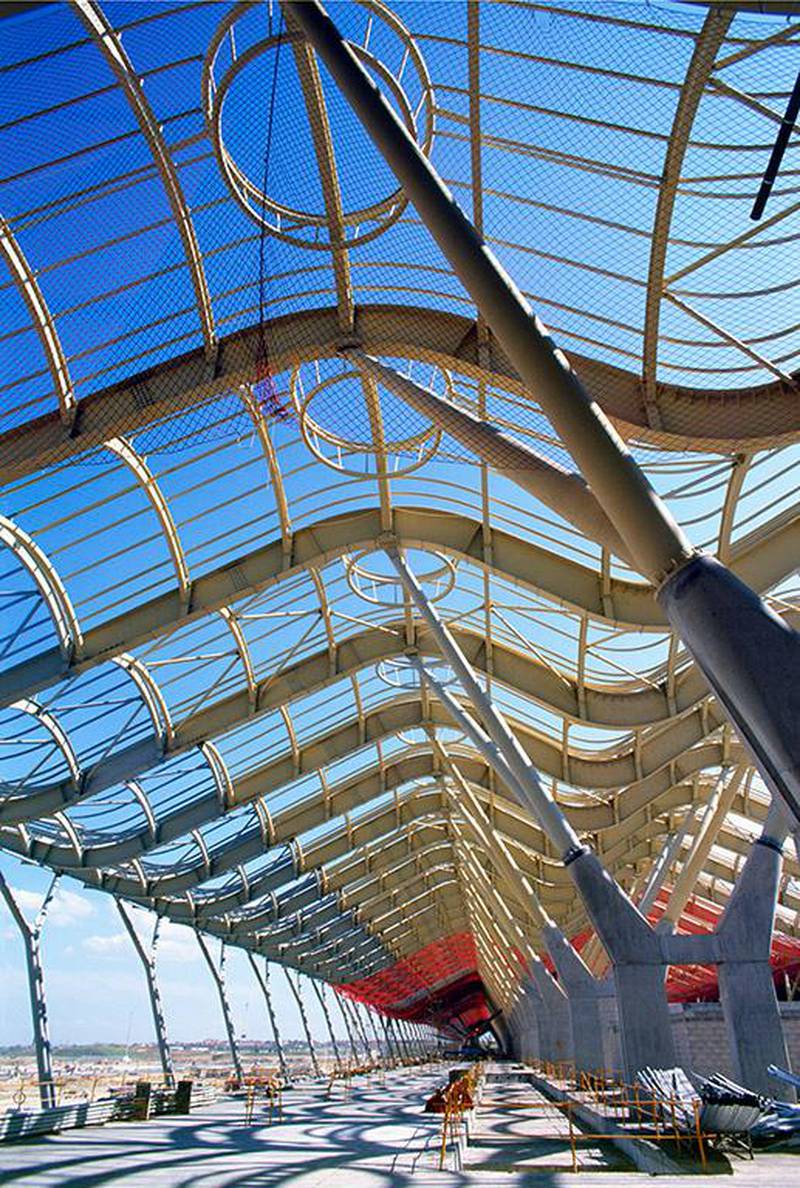 Steel structure The swooping wing profile shape is clear at the long main terminal by architect Richard Rogers for the Barajas airport in Madrid, Spain. (Photo by Adrian Greeman/Construction Photography/Avalon/Getty Images)