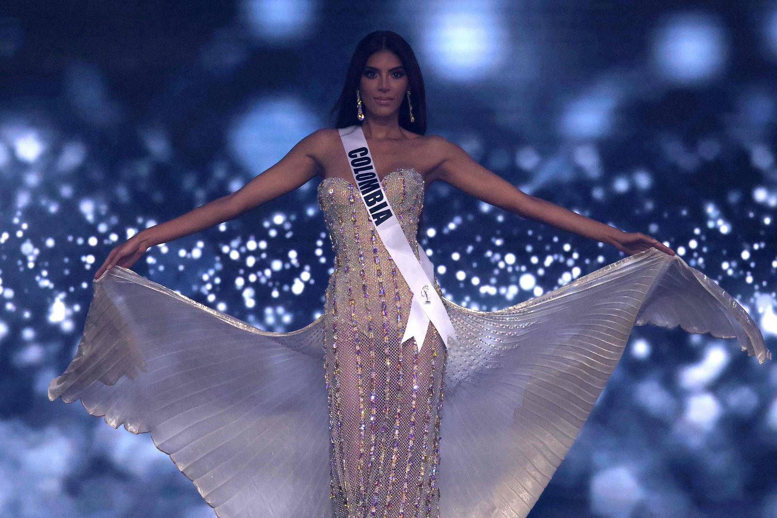 Miss Universe 2021 Bahrain contestant makes statement in swimsuit round