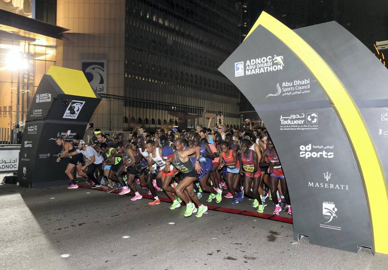 Abu Dhabi, United Arab Emirates - December 06, 2019: The start of the ADNOC Abu Dhabi marathon 2019. Friday, December 6th, 2019. Abu Dhabi. Chris Whiteoak / The National