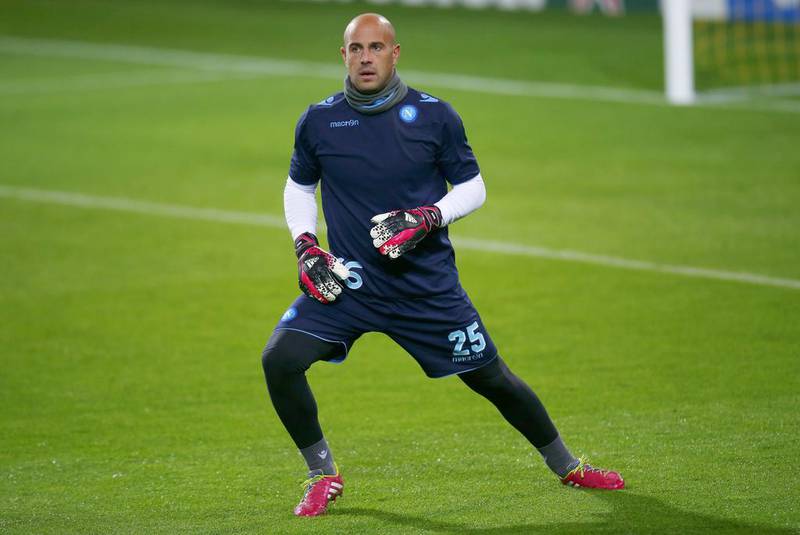 Pepe Reina warms up during a training session as Napoli gear up for Udinese with an eye on joint-second place in the league. Ina Fassbender / Reuters