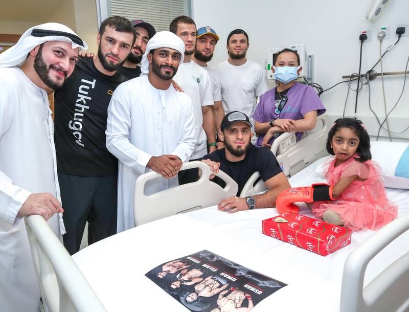 The fighters visit Maheen Sajid at the Al Jalila Children's Hospital in Dubai.