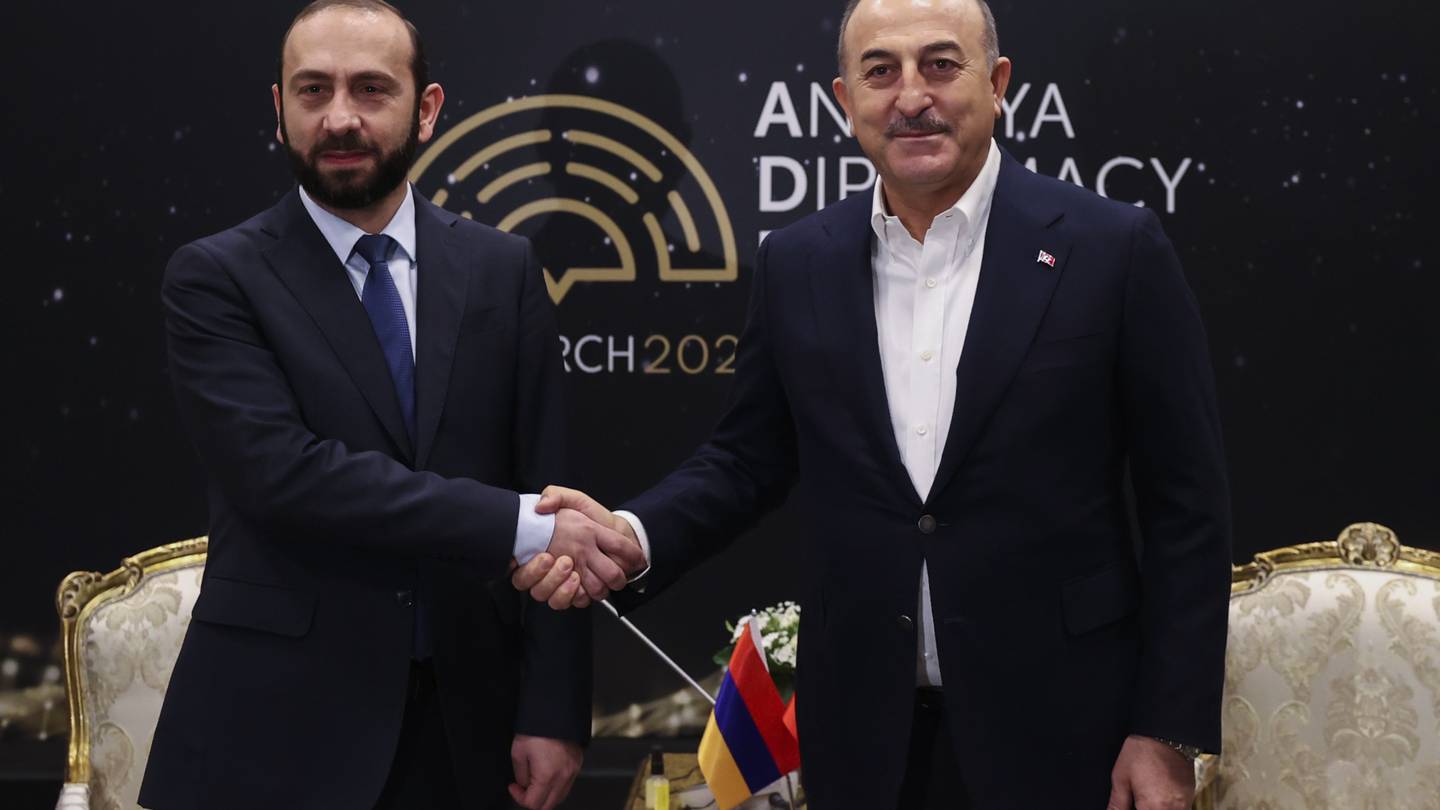 Ermenistan, Türkiye ile diplomatik ilişkiler kurmaya hazır: Dışişleri Bakanı