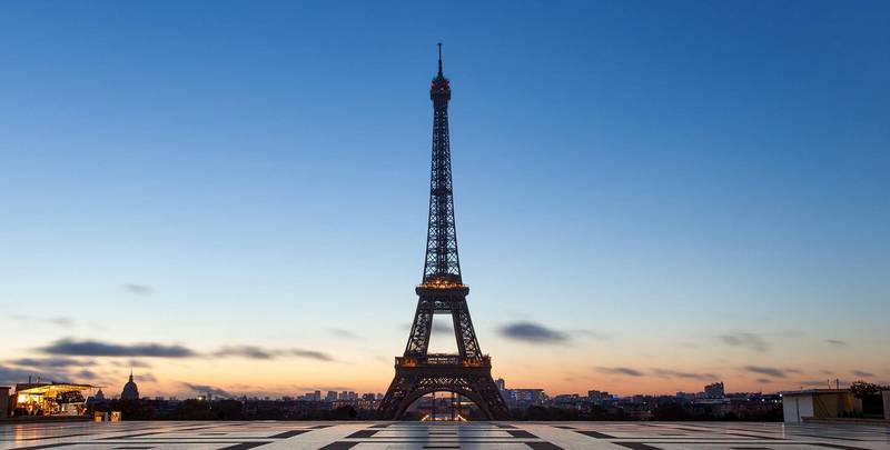 8) The Eiffel Tower in Paris had 793,000 searches.