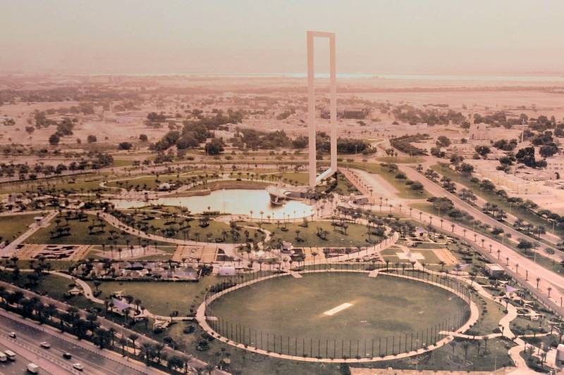 Mohammed bin Rashid orders implementation of Al Berwaz Tower project [Dubai Landmark] at a cost of Dh 120 millionWAM
