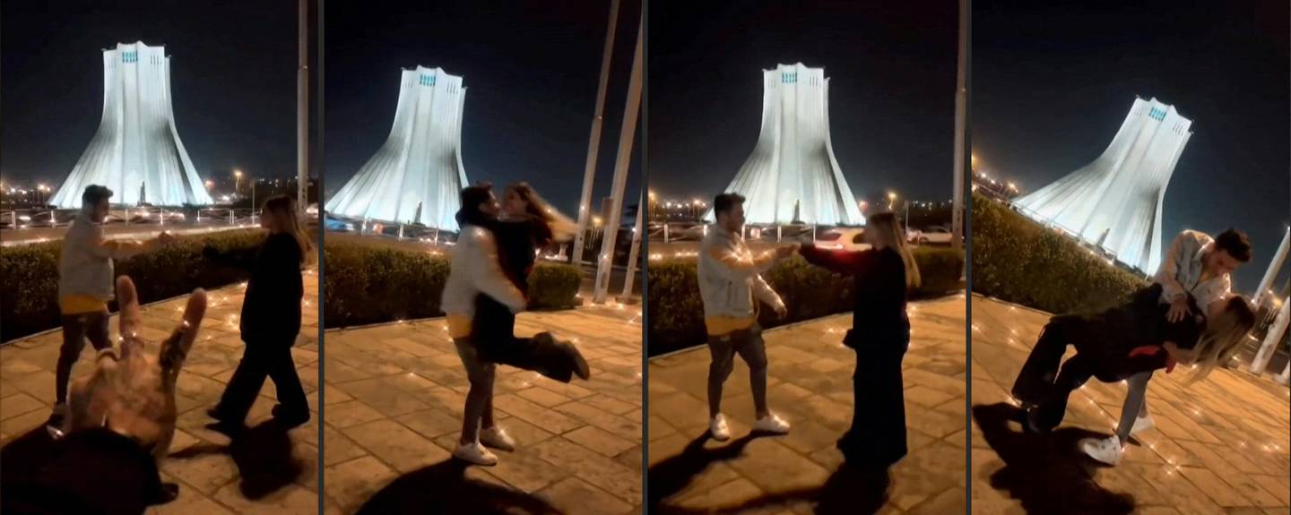 Standbilder aus einem Video zeigen Astiyazh Haghighi und Amir Ahmadi beim Tanzen vor dem Azadi-Turm in Teheran.  AFP