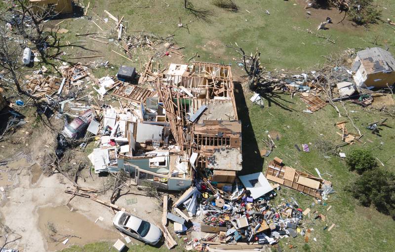 A tornado barrelled through parts of Kansas, damaging hundreds of buildings, injuring several people and leaving households without power. AP