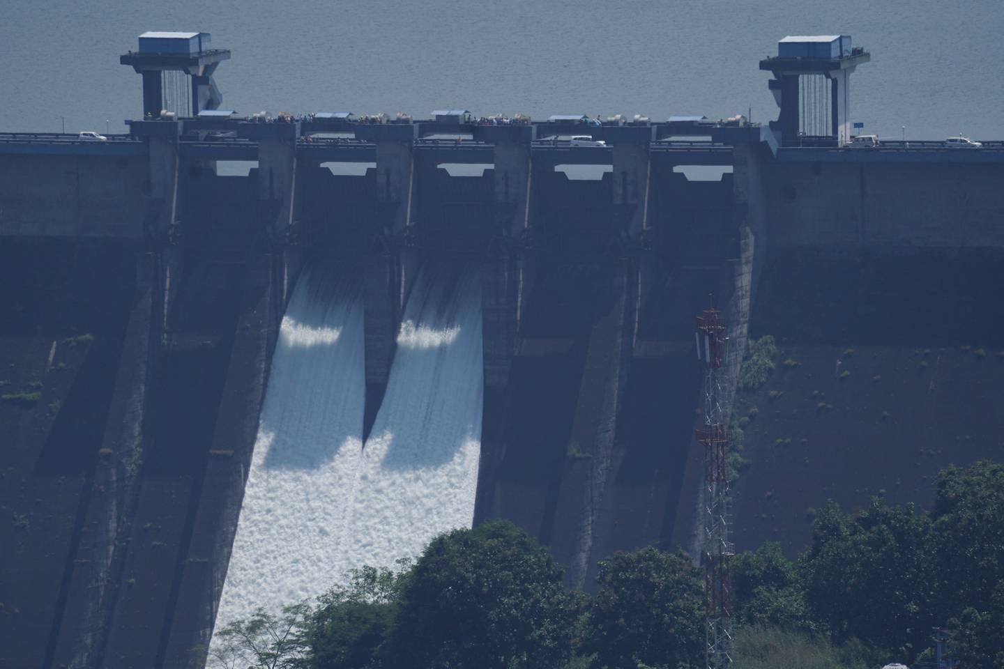 Les Barrages En Inde Sont À Des Niveaux Élevés Après De Fortes Pluies.  Afp