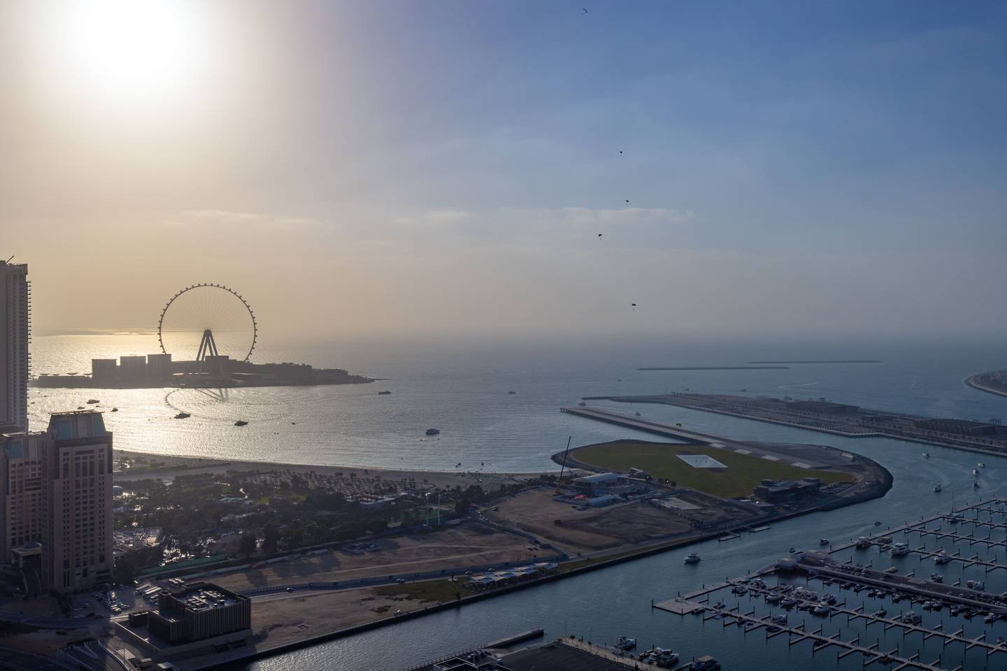 The view from La Reve tower in Dubai Marina