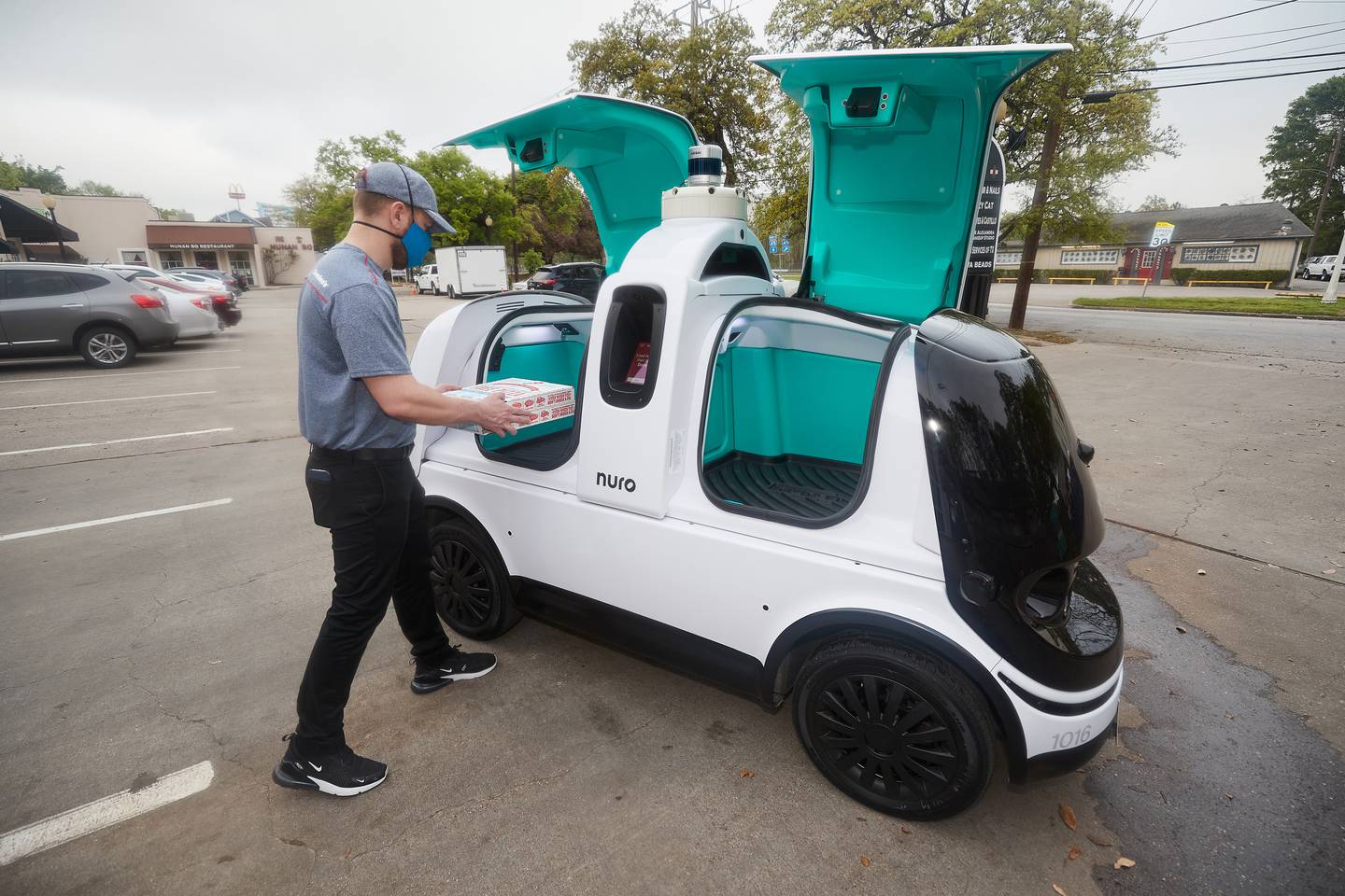 The Nuro R2 was the first to be granted approval for a self-driving vehicle exemption by US federal authorities. Photo: Nuro