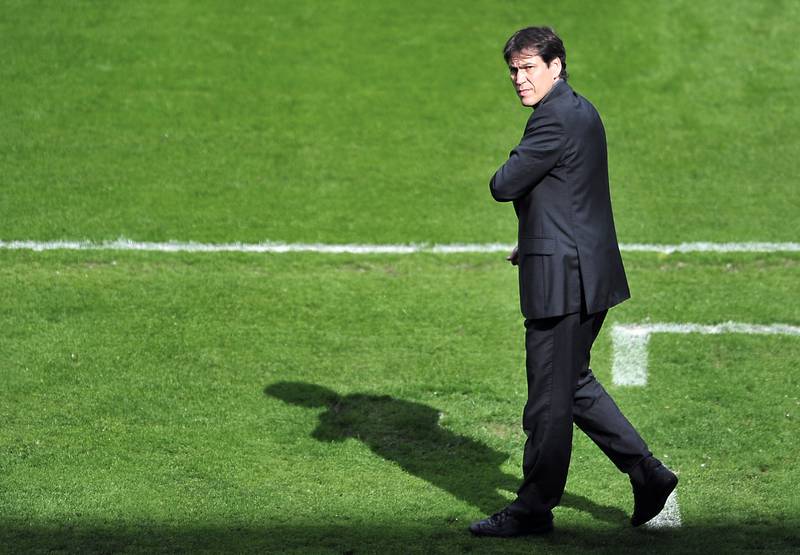 Lille's French coach Rudi Garcia looks at his players during the French L1 football match against Nancy on May 02, 2010. AFP