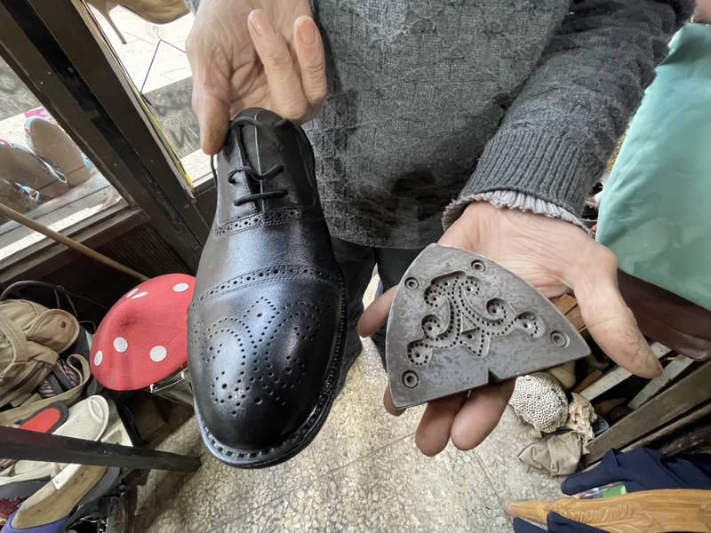 The Italian tool that he uses to emboss shoes 