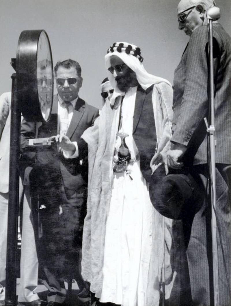 Sheikh Shakhbut, Ruler of Abu Dhabi, at the inauguration of Abu Dhabi Marine Areas Ltd's Umm Shaif oilfield October 1962. Photo: Abu Dhabi Department of Culture and Tourism