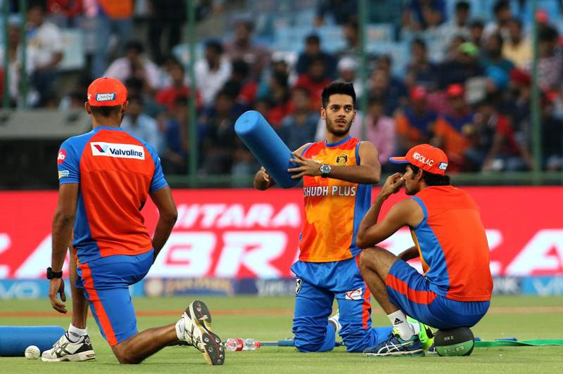 Chirag Suri, centre, during the warm-up ahead of the Gujarat Lions' Indian Premier League game against the Delhi Daredevils. Courtesy Surjeet Kumar