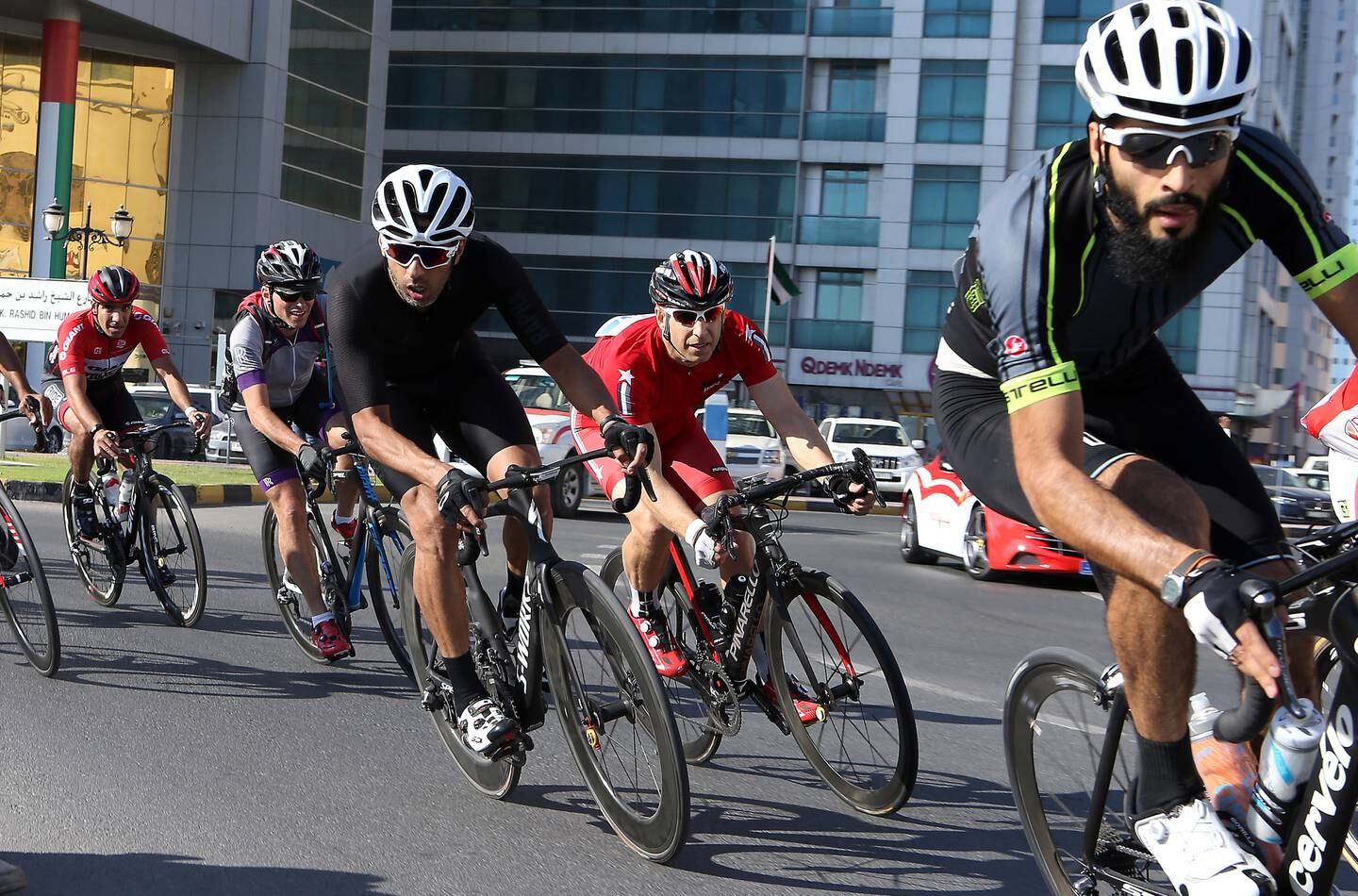 AJMAN , UNITED ARAB EMIRATES – April 22 , 2016 : Participants taking part in the 90 km ride in the Ride Ajman 2016 the Emirate ’ s first cycling competition held in Ajman. ( Pawan Singh / The National ) For News. Story by Melanie Swan.  ID No : 78458 *** Local Caption ***  PS2204- RIDE AJMAN02.jpg