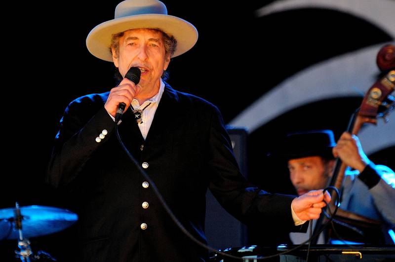 PADDOCK WOOD, UNITED KINGDOM - JUNE 30: Bob Dylan performs on stage during Hop Farm Festival at Hop Farm Family Park on June 30, 2012 in Paddock Wood, United Kingdom. (Photo by Gus Stewart/Redferns via Getty Images)